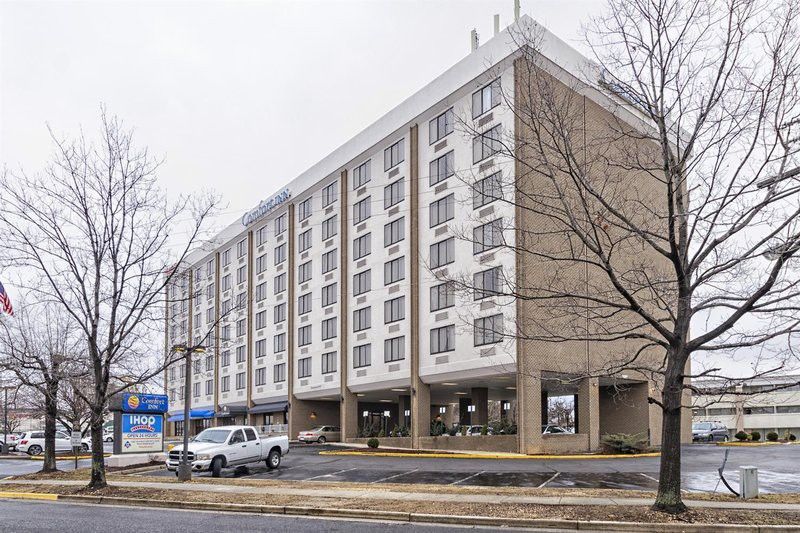 Fairfield Inn & Suites By Marriott Alexandria West/Mark Center Eksteriør billede