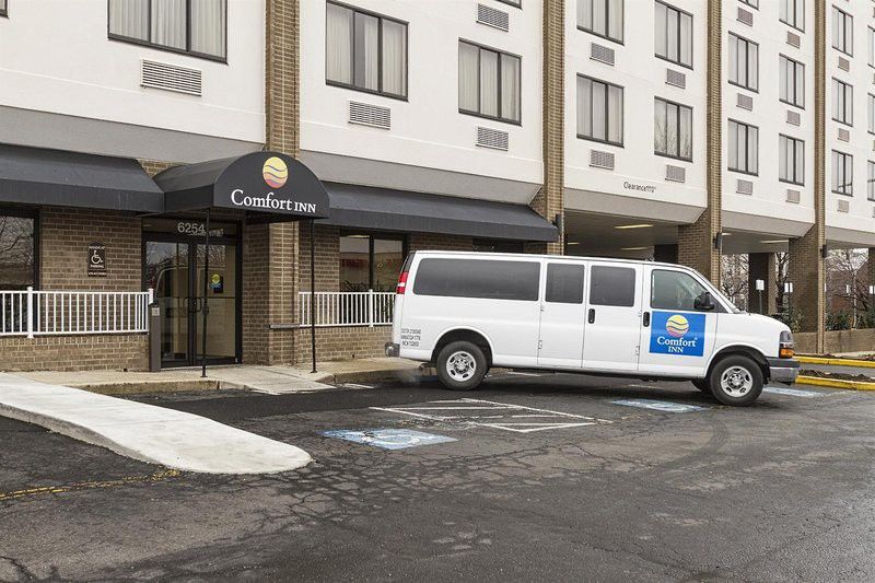 Fairfield Inn & Suites By Marriott Alexandria West/Mark Center Eksteriør billede