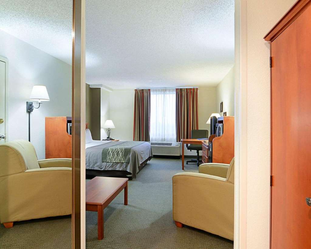 Fairfield Inn & Suites By Marriott Alexandria West/Mark Center Eksteriør billede